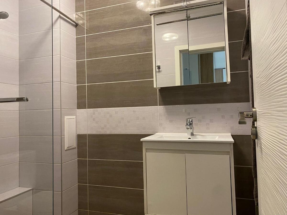 Brand New Apartment With Outdoor Swimming Pool 瓦爾納 外观 照片