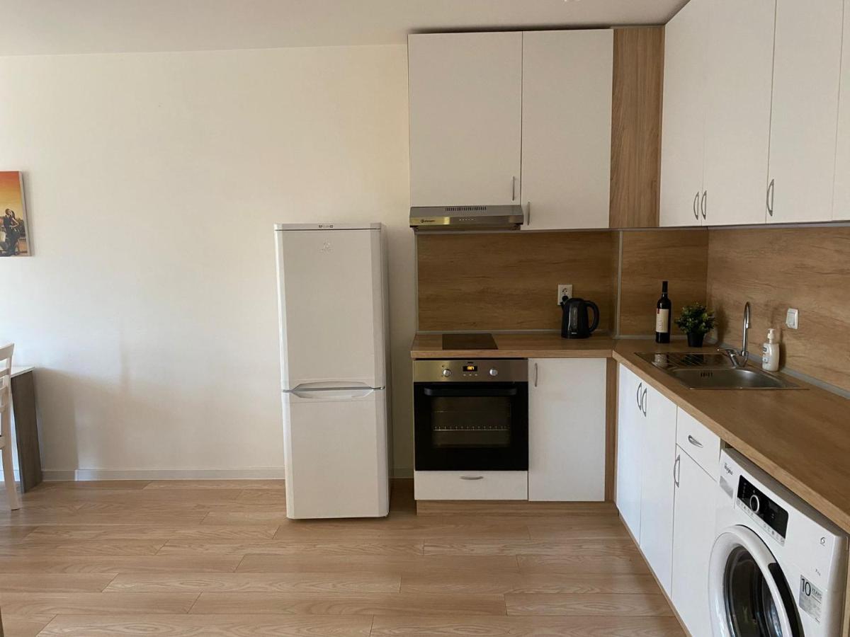 Brand New Apartment With Outdoor Swimming Pool 瓦爾納 外观 照片